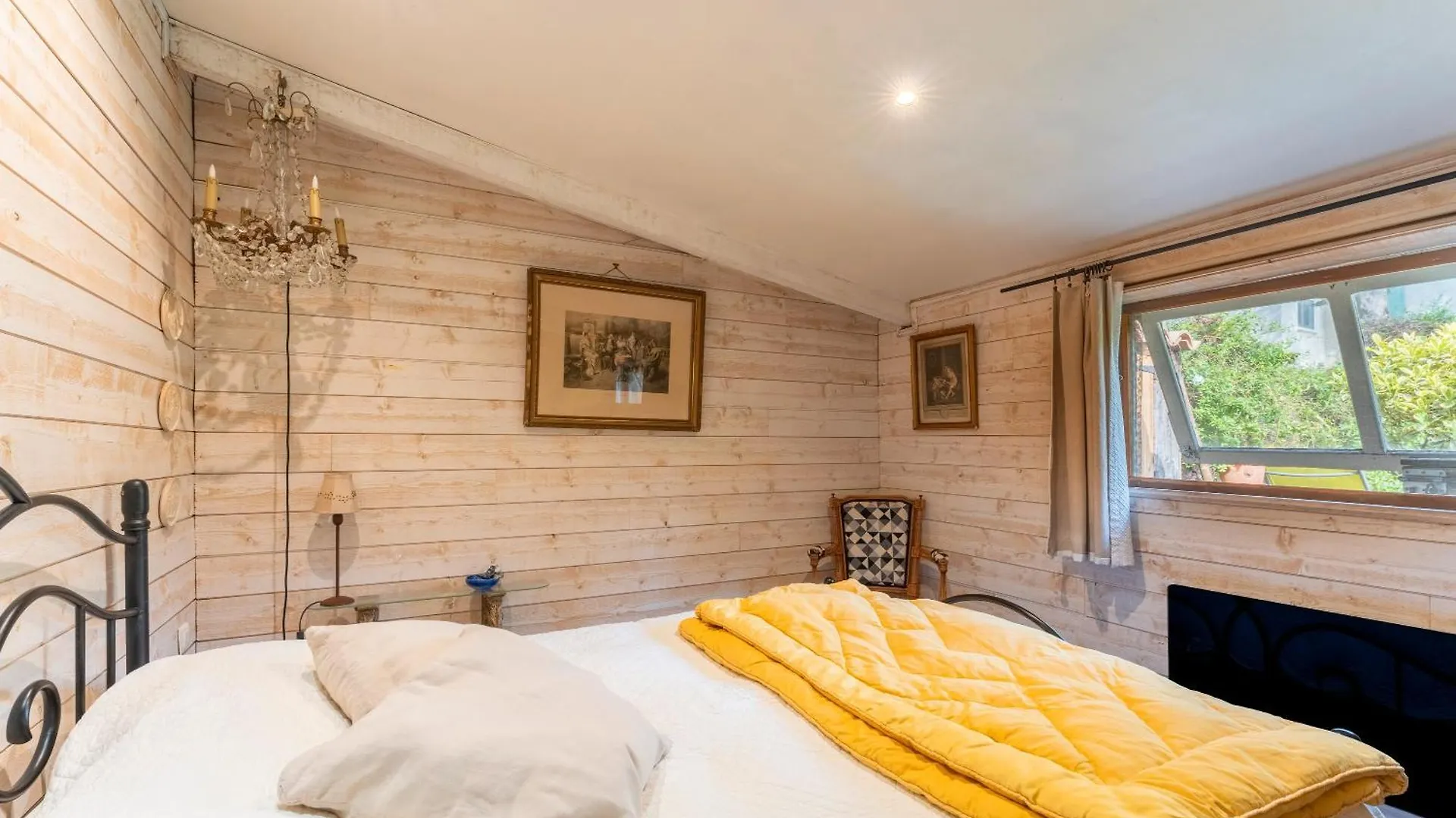 Studio De Charme A Avignon France