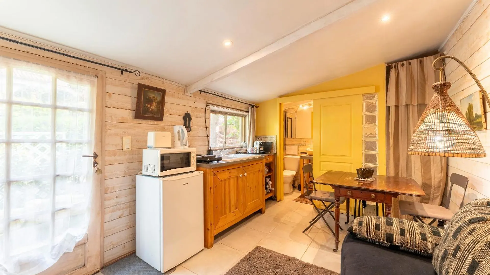 Apartment Studio De Charme A Avignon France